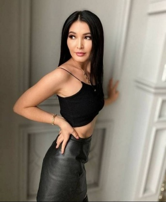 💋 Опытная и креативная, я знаю, как доставить удовольствие и расслабление. 💦 Я предлагаю полный спектр услуг, гарантируя уникальный опыт и незабываемое время провождение. 📸 Мои фото подтверждают мою привлекательность и темперамент. 😈 Оставь все заботы за порогом и позволь мне позаботиться о тебе. 💫 Отзывы о моих навыках ты найдешь на моей странице. Жду тебя в Москве, готова рассказать тебе еще больше о себе. 😉 Вера